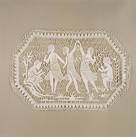 Mat in 'Venetian' lace (Version 3)