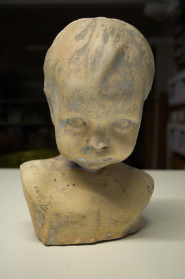 Bust of infant (Version 1)