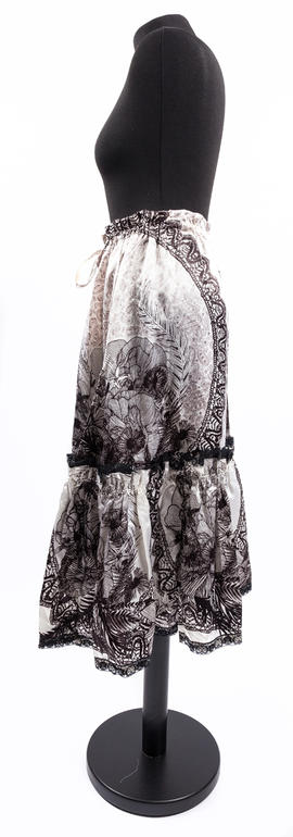 Black, white and grey lace print tiered skirt (Version 4)