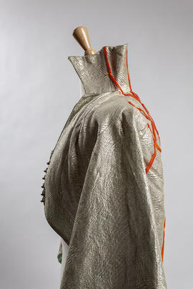 Fish cape sleeved jacket (Version 9)