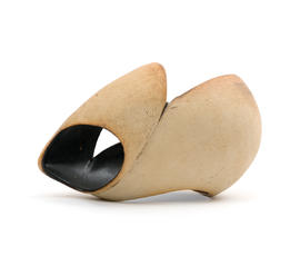 Beige egg-shaped ceramic