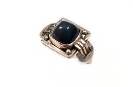 Square ring (Version 1)